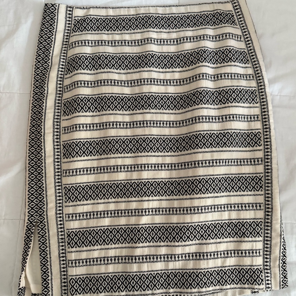 LOFT Black and White Knee-Length Pencil Skirt with Slit
